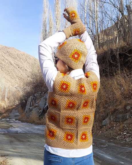 ژیله زنانه دستبافت موتیفی.