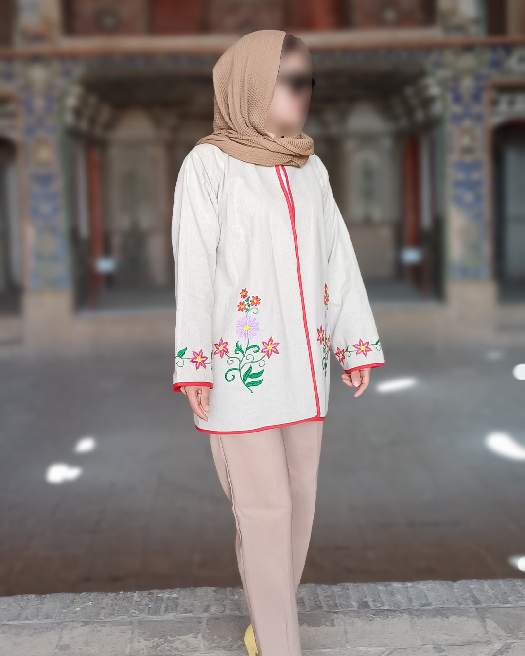 کت گلدوزی شده با دست